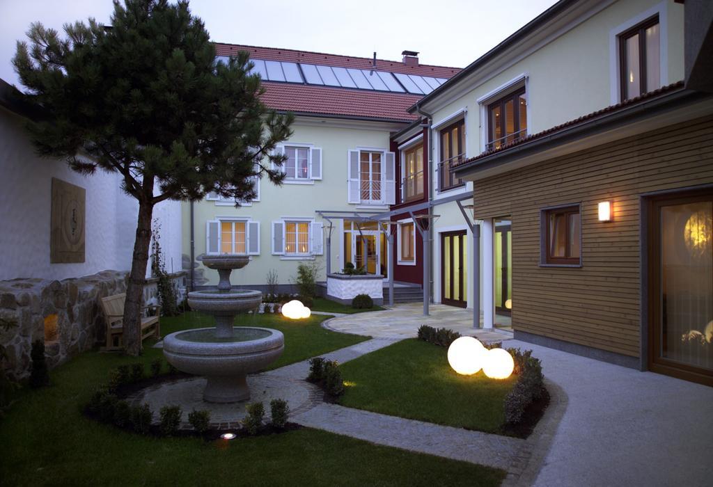 Tinschert Hotel-Restaurant-Partyservice Schwertberg Exterior foto